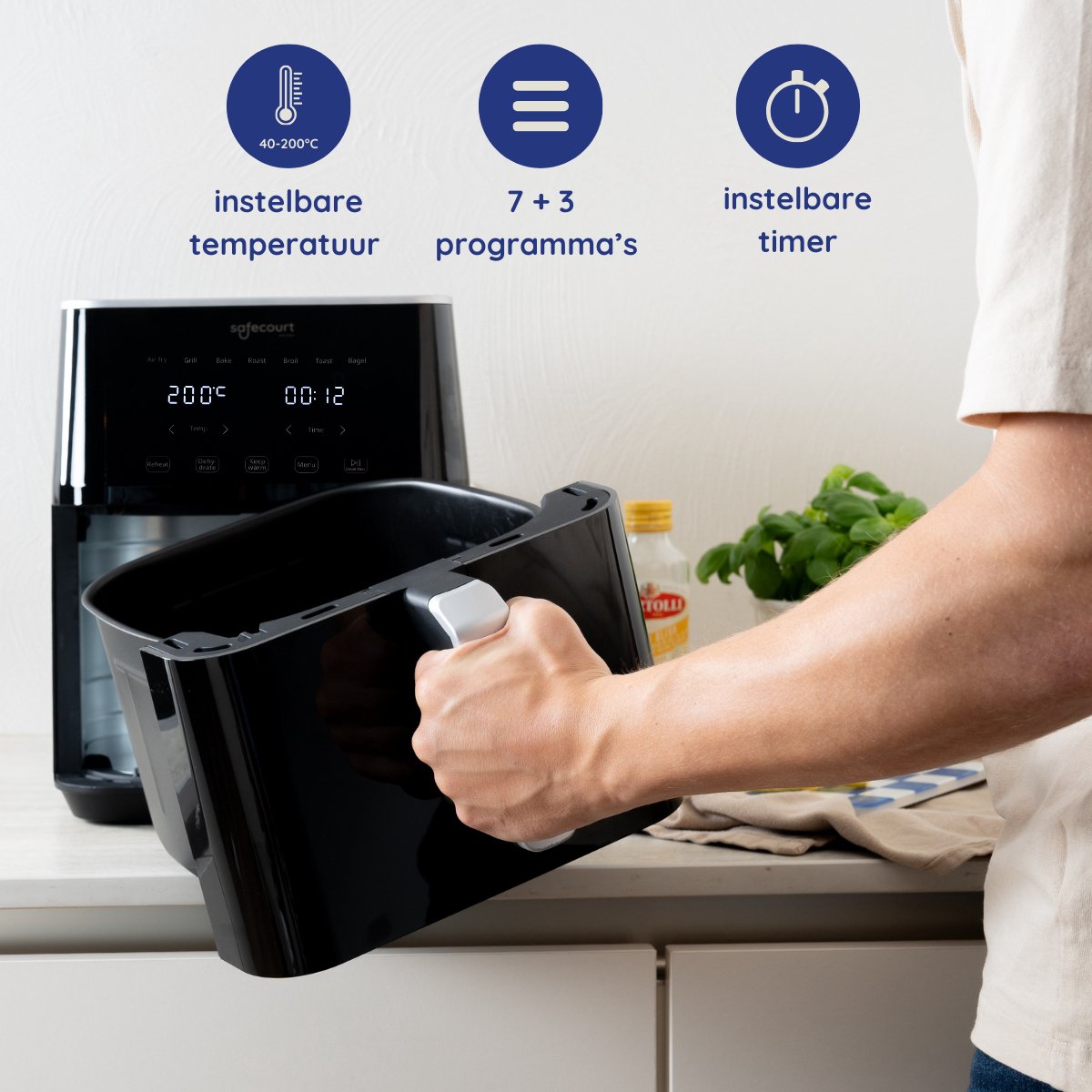 Safecourt Kitchen Airfryer XXL - Heteluchtfriteuse - 1800W - 7L Inhoud - 40ºC tot 200ºC - Zwart