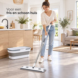 Dweilset met Emmer – Vlakmop met Opvouwbare Emmer – 360° Draaibare Mop – Telescopische Steel 127 cm – Inclusief 2 Microvezeldoeken – Wit-Grijs - Dwijl