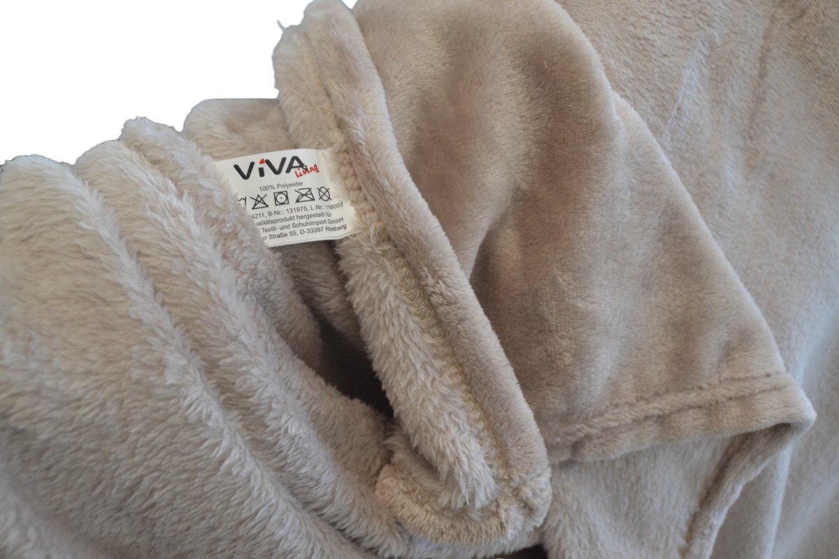 Woondeken met Mouwen - Taupe - 145 x 195 cm - Extra Zacht - Bankkleed - Plaid - Bankplaid - Knuffeldeken