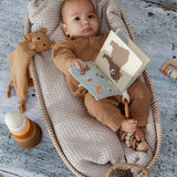 Baby First Toys Geschenkdoos | Complete giftbox met rammelaar, sensorisch boek en stapelspeelgoed
