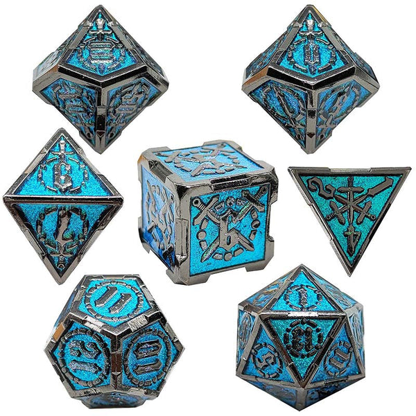 7-delige Metal Dice Set – “Mystic Relic” (Donkerblauw met Zwart)