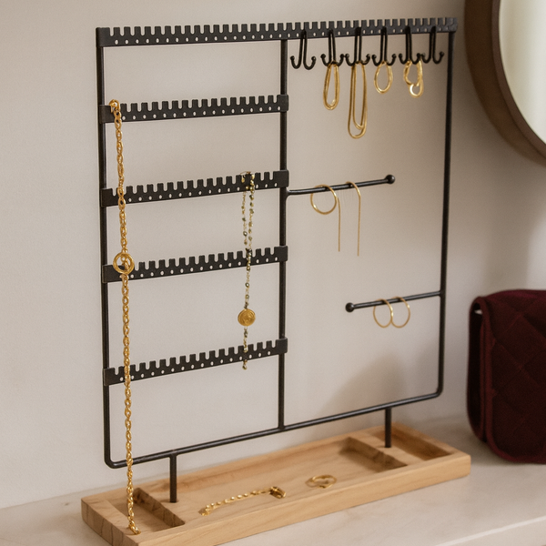 Sieradenhouder Zwart met Houten Bodem – Organizer voor Kettingen, Oorbellen en Armbanden – Met Haakjes, Gaatjes en Opbergvakjes – 36,8 x 29 cm