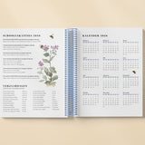 Libelle Marjolein Bastin Agenda 2026 - één jaar lang genieten - Incl. handige ringband, elastiek en 8 ansichtkaarten