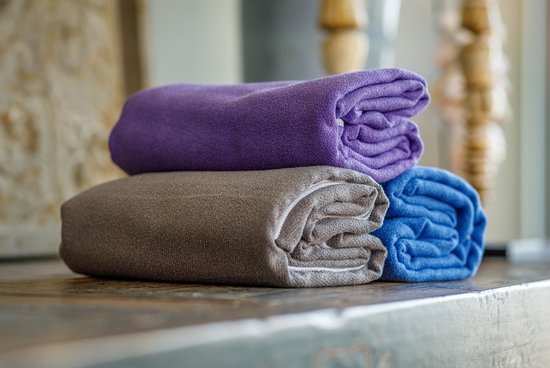 Ecoyogi Hot Yoga Handdoek - Grijs (183 x 62 cm) - Materiaal: 20% nylon en 80% polyester