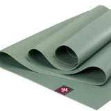 Manduka eKO SuperLite Reis Yoga Mat Leaf Green - Groen – 180x61 cm – Slechts 1,5 mm Dik en weegt 1 KG - Ultralicht, Ultradun & Biologisch Afbreekbare Reis yogamat – Superieure Grip & Duurzaam Natuurlijk Rubber – Ideaal voor Onderweg