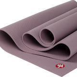 Manduka PRO Yoga Mat Oud Roze - Elderberry | 66 x 183 cm, x 0,6 mm dik | Zeer Goede Antislip & Latexvrij | Ideaal voor Hot Yoga & Vinyasa Flow | Deze Yogamat biedt een optimale ondersteuning voor rug, heupen, knieën en ellebogen op harde ondergronden