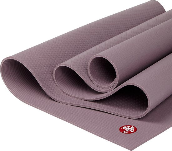 Manduka PRO Yoga Mat Oud Roze - Elderberry | 66 x 183 cm, x 0,6 mm dik | Zeer Goede Antislip & Latexvrij | Ideaal voor Hot Yoga & Vinyasa Flow | Deze Yogamat biedt een optimale ondersteuning voor rug, heupen, knieën en ellebogen op harde ondergronden