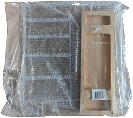 Sieradenhouder Wit met Houten Bodem – Organizer voor Kettingen, Oorbellen en Armbanden – Met Haakjes, Gaatjes en Opbergvakjes – 36,8 x 29 cm