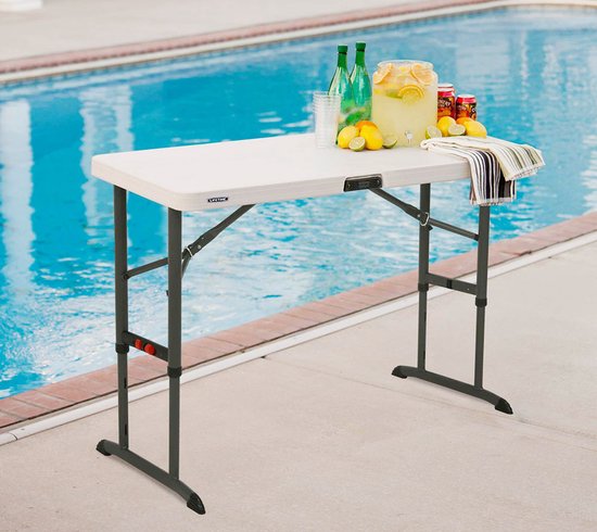 Lifetime® Kunststof Campingtafel in Hoogte Verstelbaar - 122x61x86 cm