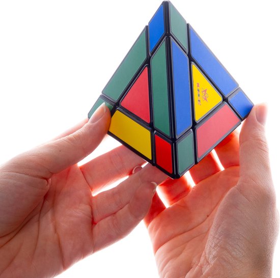 Recent Toys Pyraminx Edge.