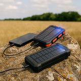 Powerbank 20000 mAh – Zwart - Draadloze Zonne-energie Powerbank met LED-indicator – Outdoor Waterdicht – Zwart - USB Snellader – Powerbank voor Smartphone & Tablet - powerbank 20000 mah draadloos