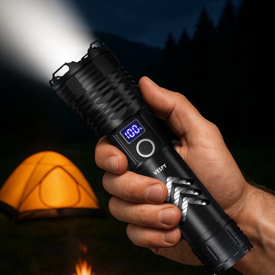 Vesfy LED Zaklamp Oplaadbaar - 10000 Lumen - 5 Lichtstanden - Militaire Zaklamp - IPX6 Waterdicht - Voor Noodpakket & Camping