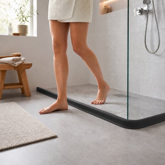 Waterkering - Siliconen - 1 Meter - Zelfklevende Kitrand - Waterdrempel - Douche dorpel