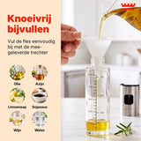 Oliespray Fles 90 ml – Olijfolie Spray met Fijne Nevel – Olieverstuiver met Maatverdeling – Inclusief Trechter, Reinigingsborstel & Siliconen Bakkwast – Voor Airfryer, BBQ en Salade