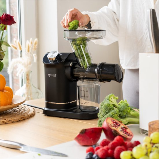 Safecourt Kitchen Slowjuicer - Juicer - Groenten en Fruitpers - BPA-vrij - 700ml - Zwart