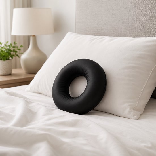 Oorkussen met Gat - Piercing Kussen - Donut Kussen voor Zijslapers - Kussen voor Gevoelige Oren - Verstelbare Vulling - Zwart