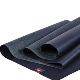 Manduka eKO SuperLite XL Reis Yoga Mat Donker Blauw – 200 x 61 cm – Extra lang - Slechts 1,5 mm Dik en weegt 1 KG - Ultralicht, Ultradun & Biologisch Afbreekbare Reis yogamat – Superieure Grip & Duurzaam Natuurlijk Rubber – Ideaal voor Onderweg
