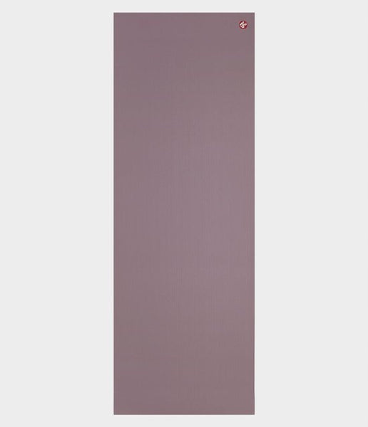 Manduka PRO Yoga Mat Oud Roze - Elderberry | 66 x 183 cm, x 0,6 mm dik | Zeer Goede Antislip & Latexvrij | Ideaal voor Hot Yoga & Vinyasa Flow | Deze Yogamat biedt een optimale ondersteuning voor rug, heupen, knieën en ellebogen op harde ondergronden