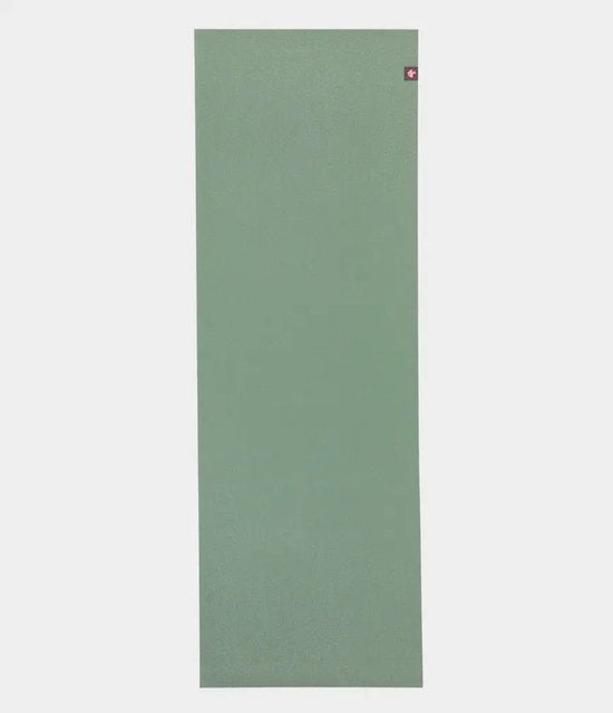 Manduka eKO SuperLite Reis Yoga Mat Leaf Green - Groen – 180x61 cm – Slechts 1,5 mm Dik en weegt 1 KG - Ultralicht, Ultradun & Biologisch Afbreekbare Reis yogamat – Superieure Grip & Duurzaam Natuurlijk Rubber – Ideaal voor Onderweg