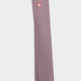 Manduka PRO Yoga Mat Oud Roze - Elderberry | 66 x 183 cm, x 0,6 mm dik | Zeer Goede Antislip & Latexvrij | Ideaal voor Hot Yoga & Vinyasa Flow | Deze Yogamat biedt een optimale ondersteuning voor rug, heupen, knieën en ellebogen op harde ondergronden