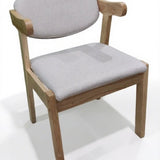 Houten Eetkamerstoel met Armleuning en Grijs Kussen – Scandinavisch Design – Comfortabele Keuken- en Woonkamerstoel – 73x50x50 cm