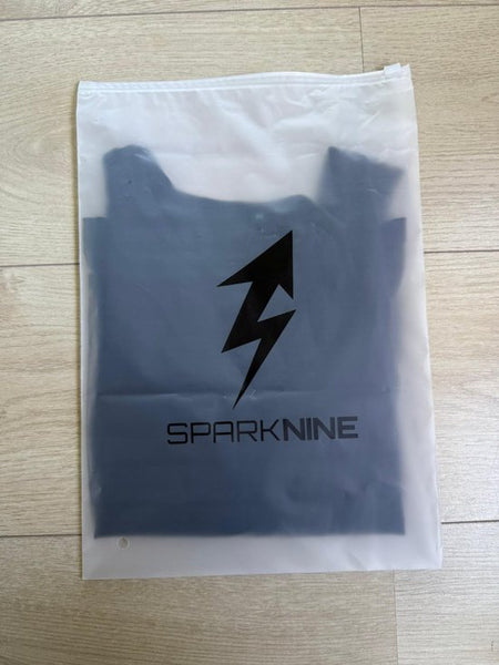 SparkNine Breezefit tanktop - open rug design - M - zwart - luchtig & ademend - crop fit - rekbaar & ademend - split back