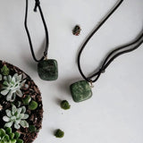 Sasemy - Edelsteen - Groene Jaspis - Edelstenen - Edelsteen Hanger - Edelsteen Ketting - Verjaardag Cadeau -Cadeau - Moederdag - Vaderdag Cadeau - Sinterklaas cadeau - Kerstcadeau