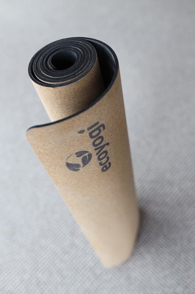 Yogamat Kurk Premium Ecoyogi - 185 x 61 x 0,4 cm (incl. draagriem) - zorgt juist bij vochtige omstandigheden voor betere grip - anti-slip natuurrubber aan de onderzijde
