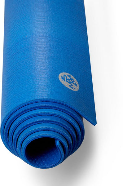 Manduka PRO Yoga Mat Blauw - Royal Flanure | 66 x 183 cm, x 0,6 mm dik | Zeer Goede Antislip & Latexvrij | Ideaal voor Hot Yoga & Vinyasa Flow | Deze Yogamat biedt een optimale ondersteuning voor rug, heupen, knieën en ellebogen op harde ondergronden