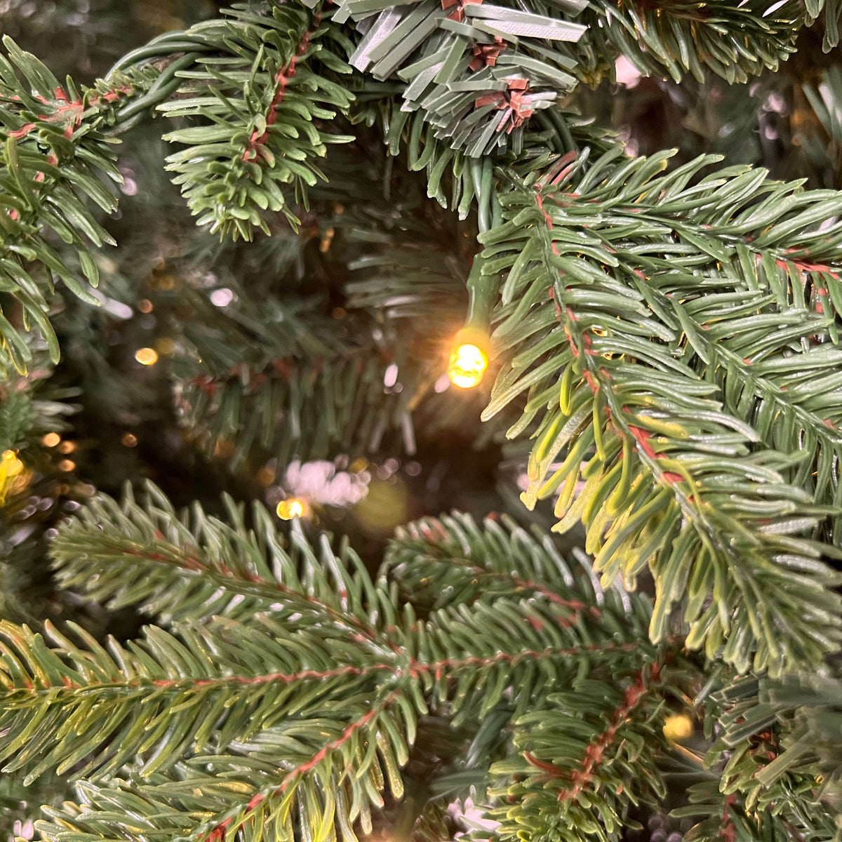 Premium Kerstboom Excellent Trees® LED Mantorp 150 cm met 190 Lampjes