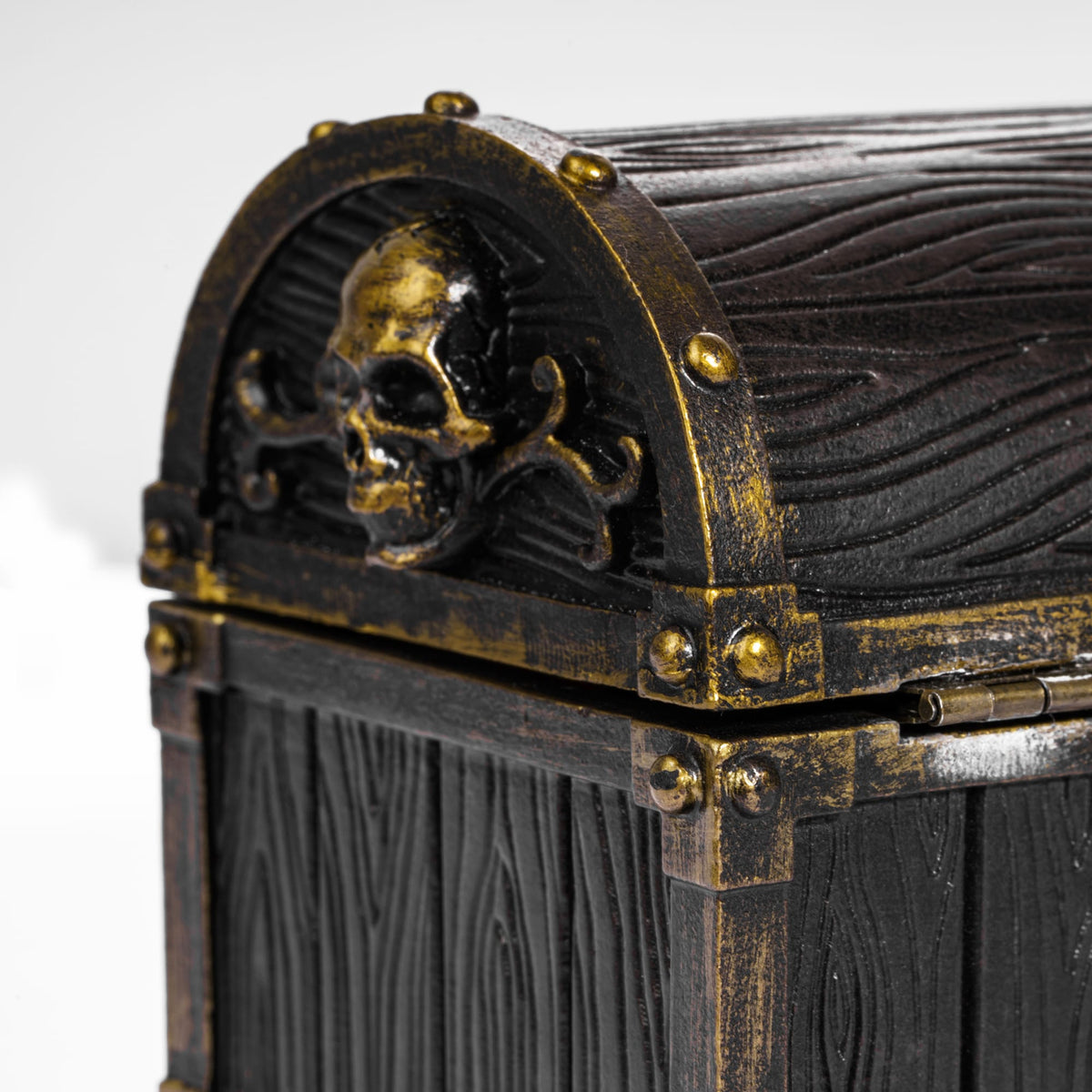Beware the Mimic – Dice Chest of Deception
