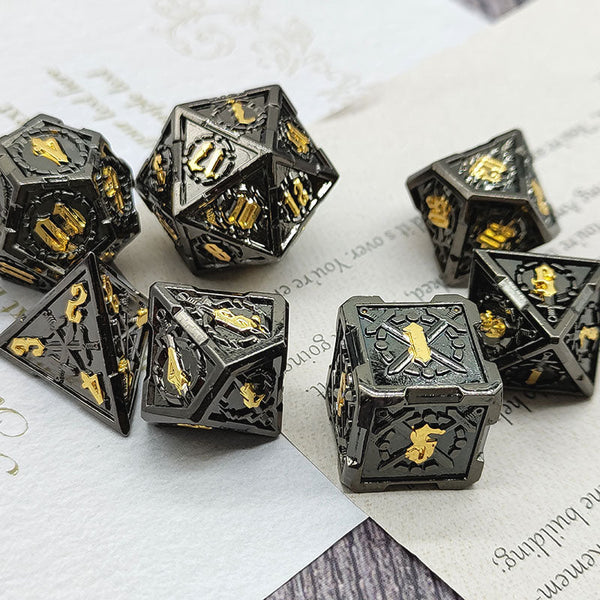 7-delige Metal Dice Set – “Shadow Relics” (Zwart)