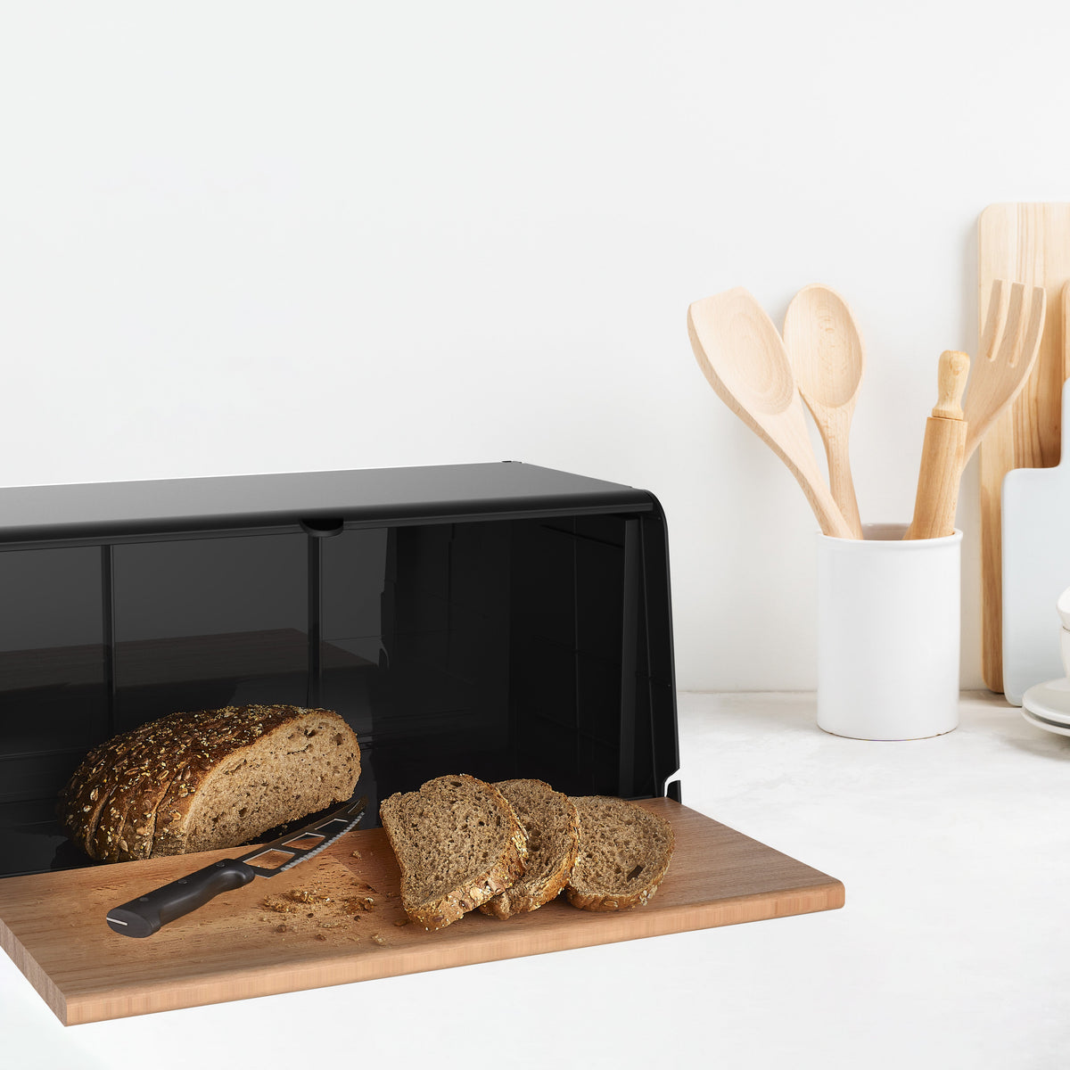 Broodtrommel met Houten Klep – Luxe Brooddoos van Metaal en Hout – Stijlvol & Ruimtebesparend – Houdt Brood Langer Vers – Zwart/Hout Design