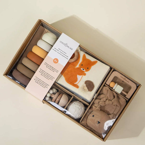Baby First Toys Geschenkdoos | Complete giftbox met rammelaar, sensorisch boek en stapelspeelgoed