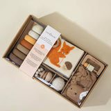 Baby First Toys Geschenkdoos | Complete giftbox met rammelaar, sensorisch boek en stapelspeelgoed