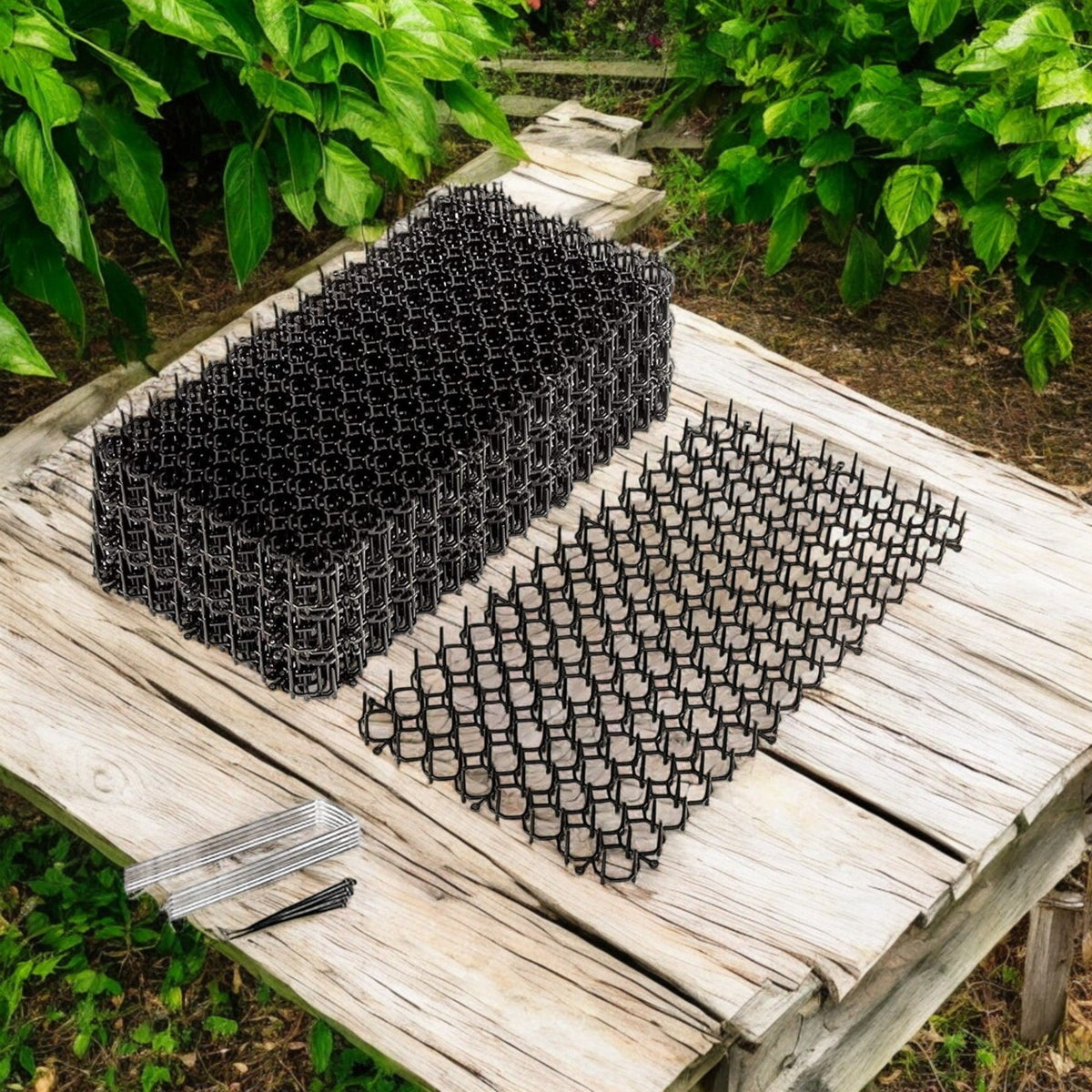 Kattenverjager Afweermatten Set - 12 Stuks inclusief Grondpinnen - 22 x 15,2 cm - Afweermiddel voor Katten - Antiklimstrips Katten - Kattenschrik - Kattenverjager