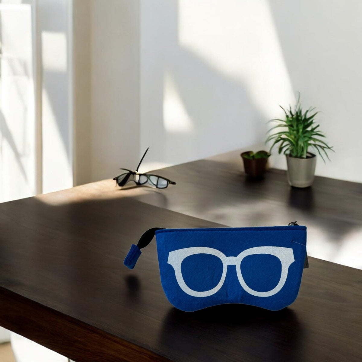 Brillenetui - Blauw - Vilt - Brillen etui - Bril Beschermer - Brillendoos - Brillenkoker - Brillenhoes